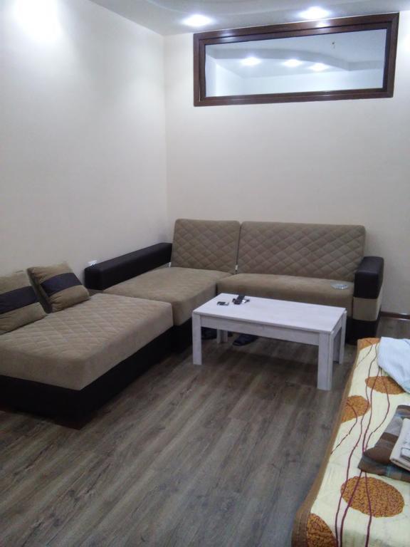 Mari Apartment Μπατούμι Εξωτερικό φωτογραφία