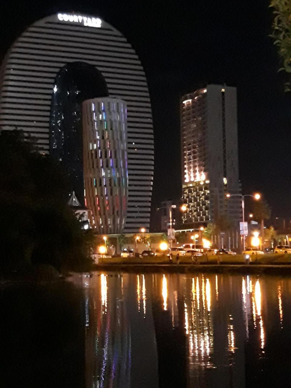 Mari Apartment Μπατούμι Εξωτερικό φωτογραφία